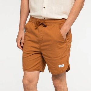 Banks Journal Pathway walk short